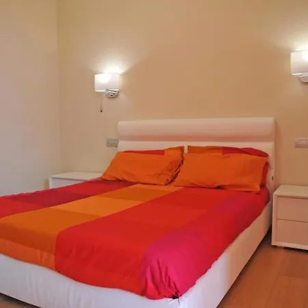 Ideal 5 Bedroom With Pool * Seravezza